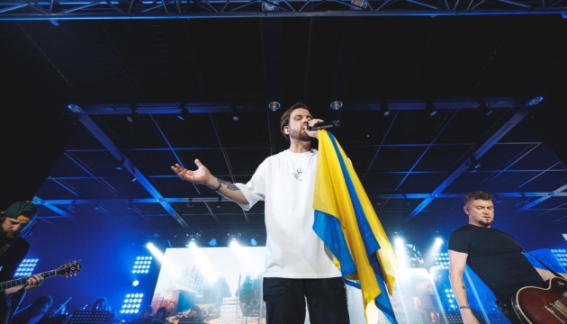 без обмежень