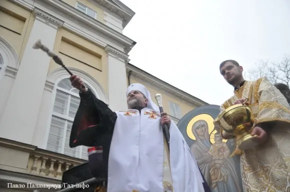 В центрі Львова провели велике міське Водохреща. — фото 4