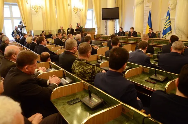 Порошенко представив новопризначеного голову Львівської ОДА Олега Синютку (Фоторепортаж) + (Відео) — фото 2