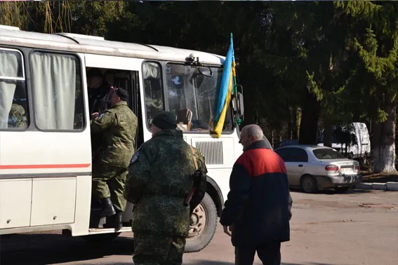 Львівські правоохоронці відправились у зону АТО (фоторепортаж) — фото 8