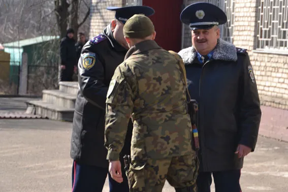 Львівські правоохоронці відправились у зону АТО (фоторепортаж) — фото 9