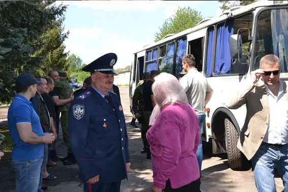 Загін львівських правоохоронців вирушив на ротацію у зону АТО (фото) — фото 1