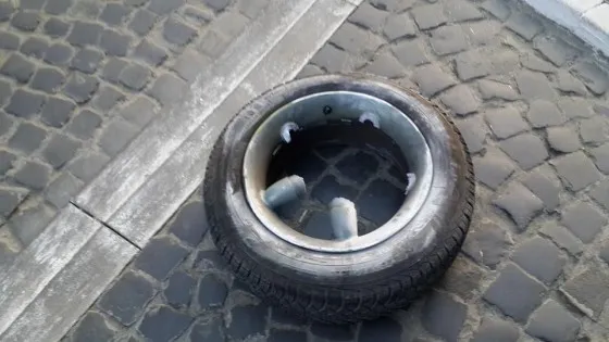 У Львові п'яні жінки вчинили аварію та бійку (відео) — фото 1