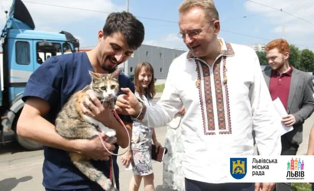 Перший в Україні центр усиновлення тварин відкрили у Львові — фото 4
